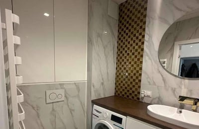 Location d’un appartement confortable de 2 pièces avec terrasse, 48 m², quartier Żoliborz, Varsovie, Pologne